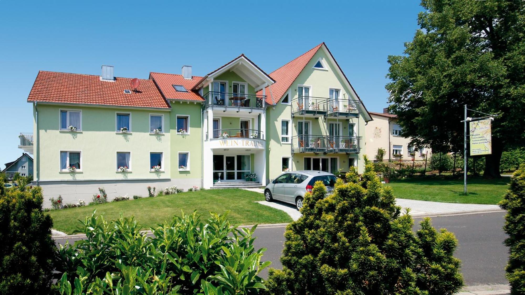 Отель Wein-Traeume Thuengersheim Экстерьер фото
